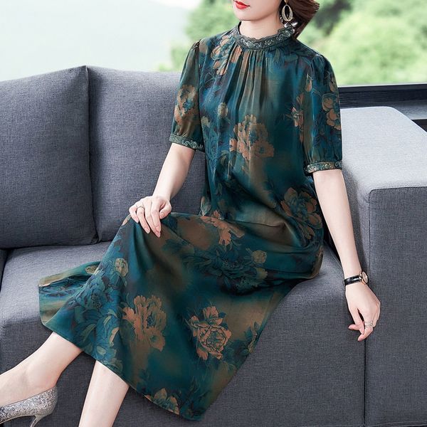 loose silk fragrant cloud yarn large size mulberry silk women's mid-length dress dress 2020 summer new special offer, Black;gray
loose silk fragrant cloud yarn large size mulberry silk women's mid-length dress dress 2020 summer new special offer, Black;gray