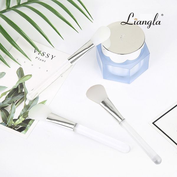 three dimensional design beauty and make-up tools daubing designer face mask light and breathable simple to pack silicone mask brush
three dimensional design beauty and make-up tools daubing designer face mask light and breathable simple to pack silicone mask brush