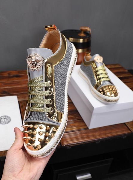 2019 net red men's casual shoes, custom limited edition sports leather shoes, with original packaging shoe box delivery male code: 39-4, Black
2019 net red men's casual shoes, custom limited edition sports leather shoes, with original packaging shoe box delivery male code: 39-4, Black