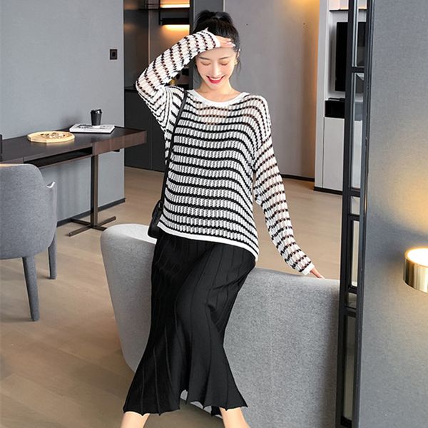 7911 autumn korean fashion maternity long dress elegant striped knitted shirts + sling sets clothes for pregnant women pregnancy, White
7911 autumn korean fashion maternity long dress elegant striped knitted shirts + sling sets clothes for pregnant women pregnancy, White