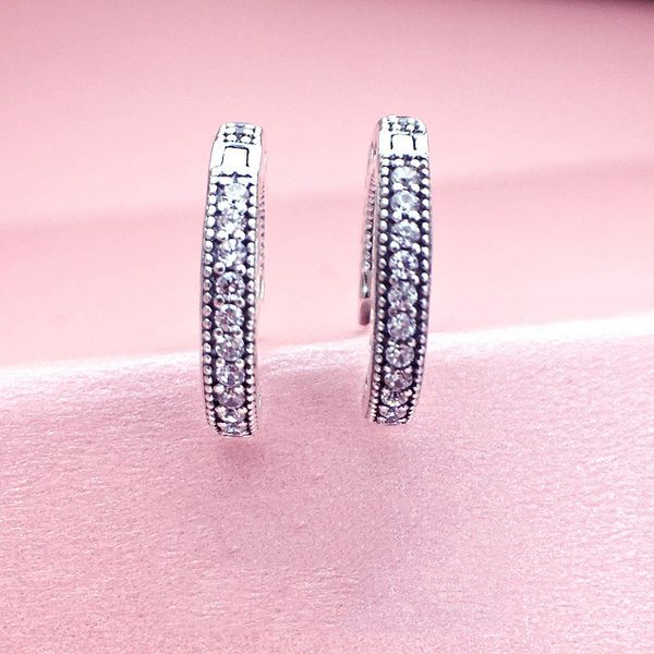 2020 designer new heart shape hoop earrings original box 925 sterling silver small earrings women's men's earrings, Golden;silver
2020 designer new heart shape hoop earrings original box 925 sterling silver small earrings women's men's earrings, Golden;silver
