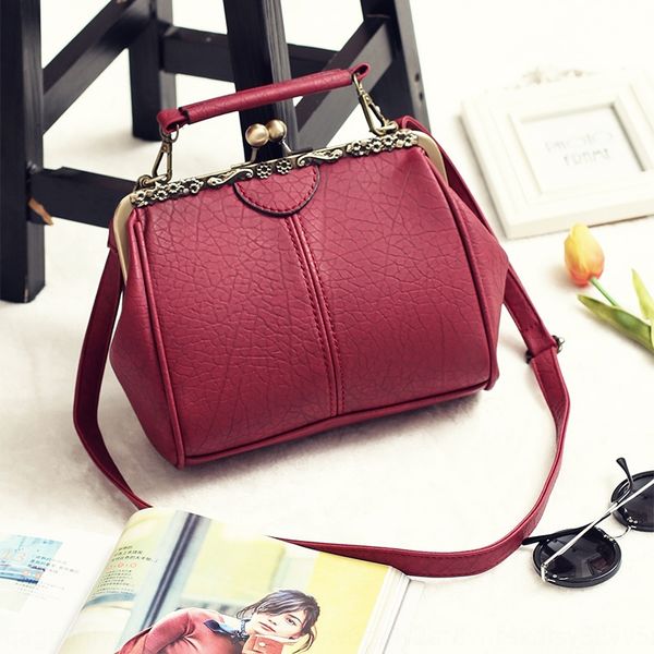 new fashionable shoulder clip pu korean women's clip women's bag shoulder portable messenger bag
new fashionable shoulder clip pu korean women's clip women's bag shoulder portable messenger bag