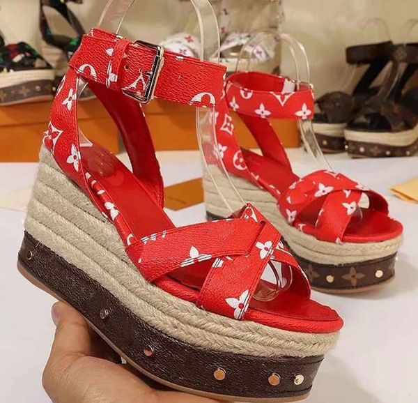 woman slippers sandals shoes summer flat sandals flip flops fashion rubber slippers sandals with box size:35-41 dhl l2902, Black
woman slippers sandals shoes summer flat sandals flip flops fashion rubber slippers sandals with box size:35-41 dhl l2902, Black