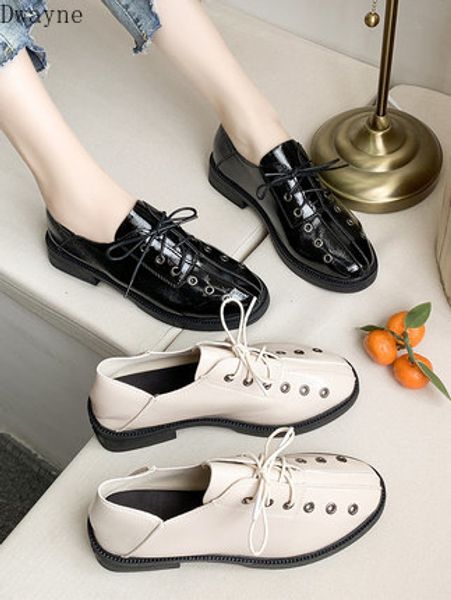 small leather shoes female 2020 spring and summer new fashion wild england wind net red soft leather one pedal flat shoes, Black
small leather shoes female 2020 spring and summer new fashion wild england wind net red soft leather one pedal flat shoes, Black