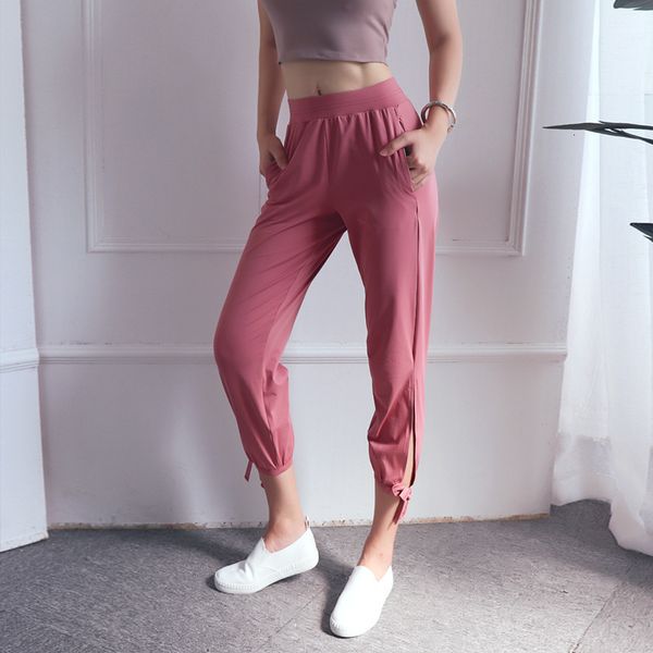 2020 new yoga running girls pants capri leggins sport women sportswear fitness sports trousers leggings gym jogging femme, White;red
2020 new yoga running girls pants capri leggins sport women sportswear fitness sports trousers leggings gym jogging femme, White;red