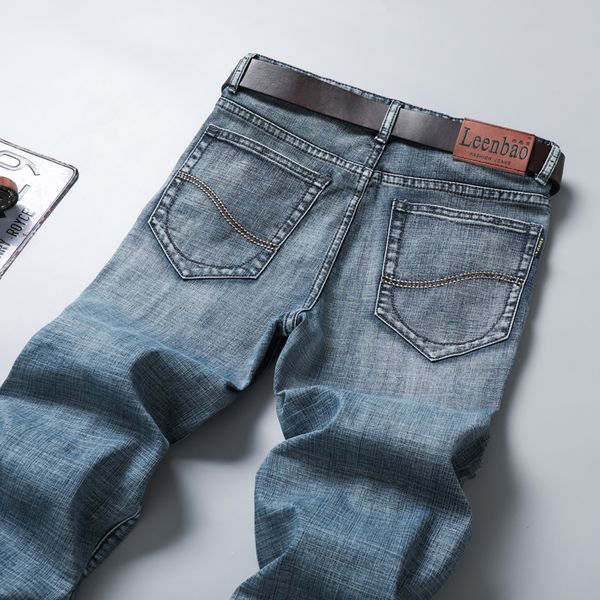 2020 new men's fashion jeans business casual stretch slim jeans classic trousers denim pants male black blue gray
2020 new men's fashion jeans business casual stretch slim jeans classic trousers denim pants male black blue gray