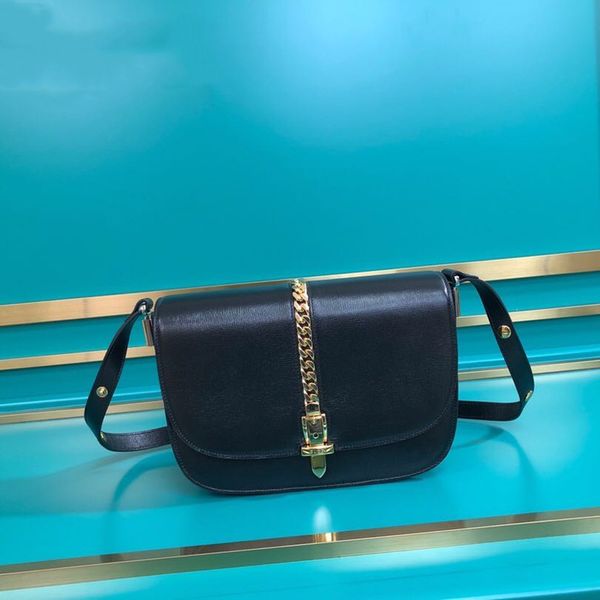 classic lady's single shoulder bag 7a high-end custom quality fashion style gold metal accessories with long shoulder strap
classic lady's single shoulder bag 7a high-end custom quality fashion style gold metal accessories with long shoulder strap