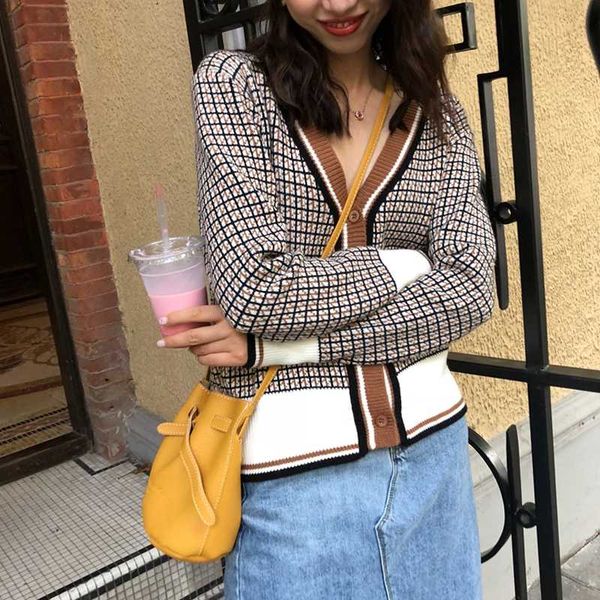 women autumn winter plaid cardigan sweater coat female long sleeve plus size outer knitted pull femme jersey sueter, Black;brown
women autumn winter plaid cardigan sweater coat female long sleeve plus size outer knitted pull femme jersey sueter, Black;brown