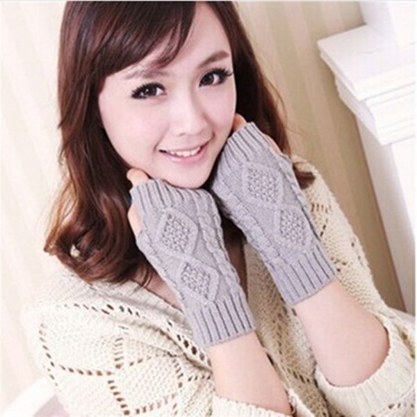 korean winter warm women' half finger double-sided warm and diamond wool gloves knitted sheathed finger gloves, Blue;gray
korean winter warm women' half finger double-sided warm and diamond wool gloves knitted sheathed finger gloves, Blue;gray