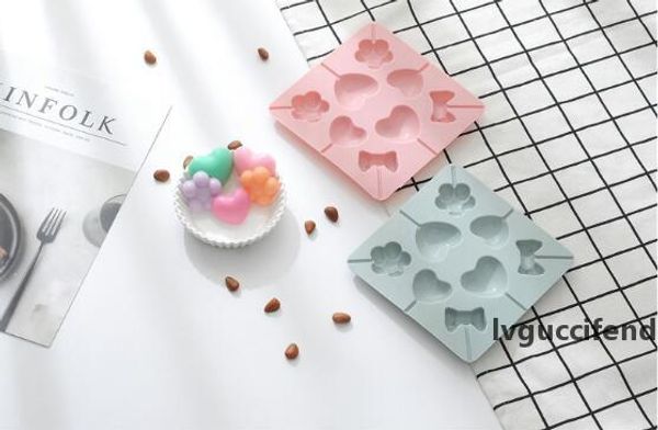 eight bow-tied loving silicone lollipop moulds
eight bow-tied loving silicone lollipop moulds
