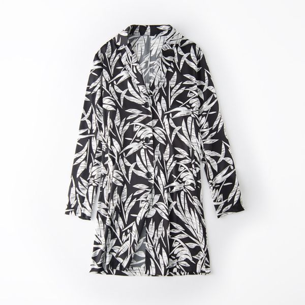morality grows in the spring and autumn period and the new digital printing coat mulberry silk long sleeve blouse, Tan;black
morality grows in the spring and autumn period and the new digital printing coat mulberry silk long sleeve blouse, Tan;black