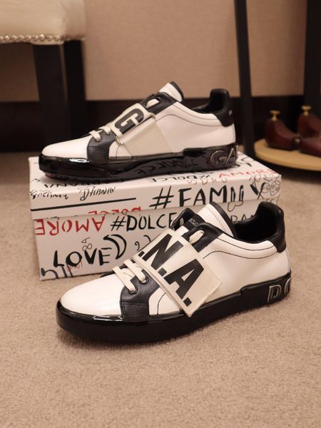 2020u luxury limited edition graffiti hand drawn daily casual sneakers, fashionable wild outdoor men's shoes, size: 38-45, Black
2020u luxury limited edition graffiti hand drawn daily casual sneakers, fashionable wild outdoor men's shoes, size: 38-45, Black