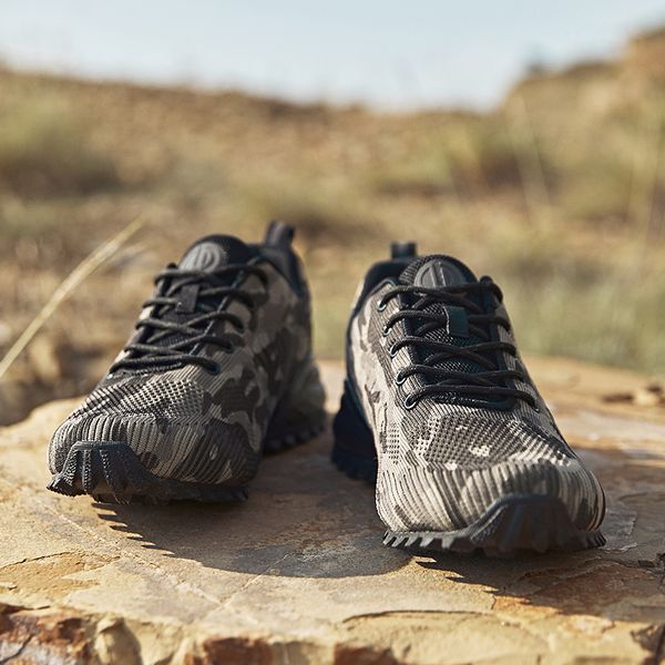 2020 new professional big size 39-50 hiking shoes for men black red anti slip climbing mountain sneakers men trail shoes
2020 new professional big size 39-50 hiking shoes for men black red anti slip climbing mountain sneakers men trail shoes