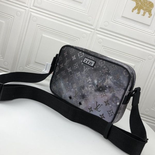 fast delivery new arrival mens bag crossbody bags fashion design style messenger bags men zipper shoulder bag with origin box
fast delivery new arrival mens bag crossbody bags fashion design style messenger bags men zipper shoulder bag with origin box