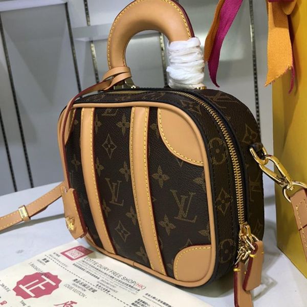 высокое качество женщин сумка кожи плеча мешки с origin box роскошная crossbody сумка женская верхняя ручка zipper totes сумки посыльного
высокое качество женщин сумка кожи плеча мешки с origin box роскошная crossbody сумка женская верхняя ручка zipper totes сумки посыльного