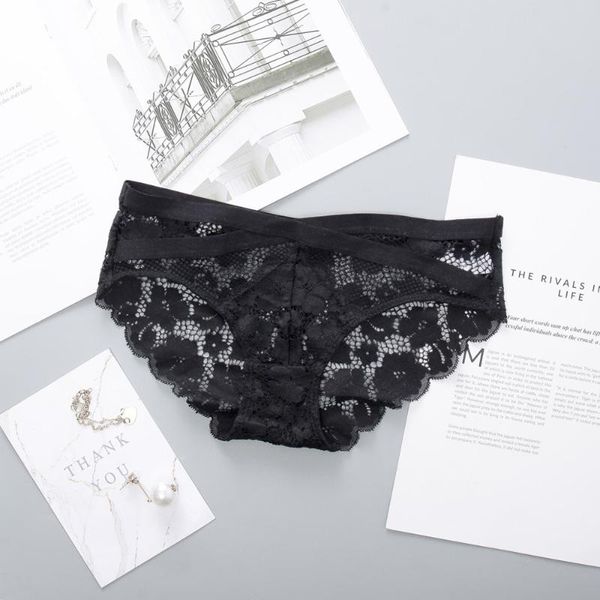 summer new retro lace bag hip briefs cross low waist no trace ladies underwear women, Black;pink
summer new retro lace bag hip briefs cross low waist no trace ladies underwear women, Black;pink
