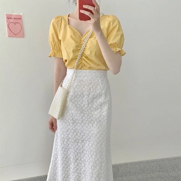 2020 pleated design v-neck short-sleeved + high waist lace embroidered skirt lace shirt shirt, White
2020 pleated design v-neck short-sleeved + high waist lace embroidered skirt lace shirt shirt, White