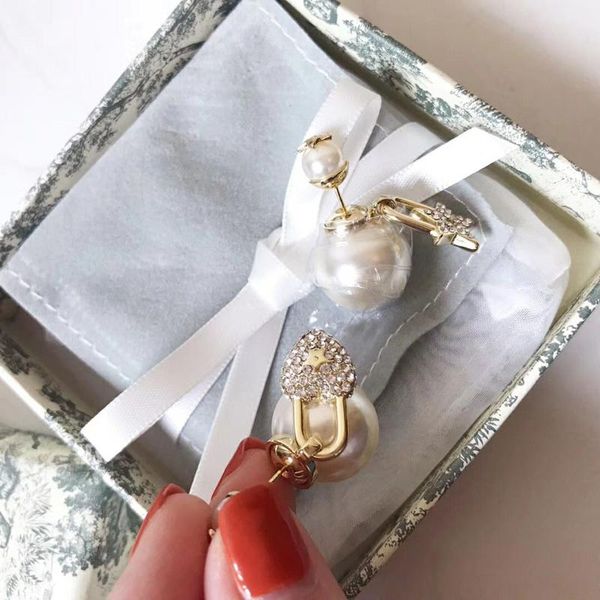 c1809 new style imitation pearl a two - wearing heart - shaped asymmetrical pentacle small delicate temperament female earrings, Golden;silver
c1809 new style imitation pearl a two - wearing heart - shaped asymmetrical pentacle small delicate temperament female earrings, Golden;silver