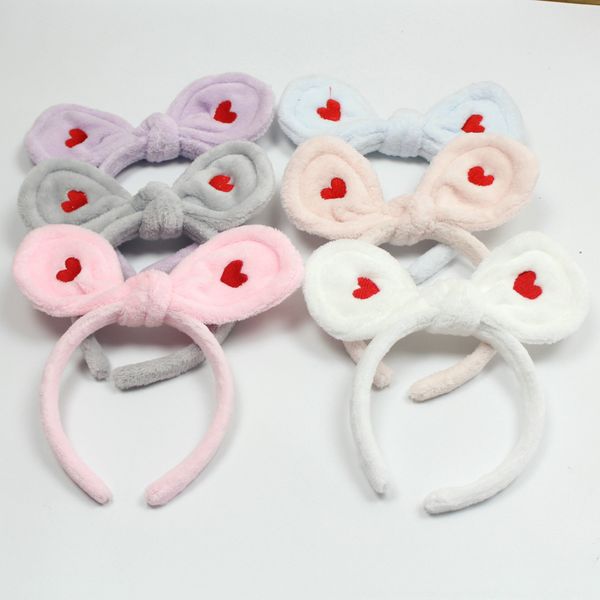 heart fabric new adjustable face wash makeup hair band children's hair band, Slivery;white
heart fabric new adjustable face wash makeup hair band children's hair band, Slivery;white