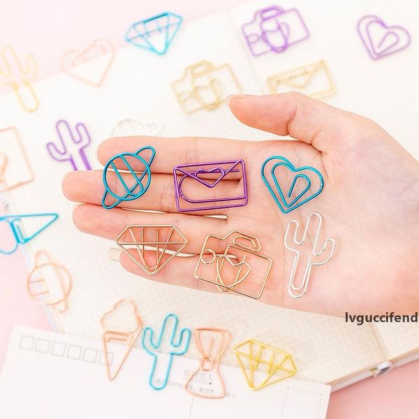 10pcs creative hollow paper clip set gold cute bookmark clip color paper clip office supplies student diy hand account accessory dbc bh3539
10pcs creative hollow paper clip set gold cute bookmark clip color paper clip office supplies student diy hand account accessory dbc bh3539