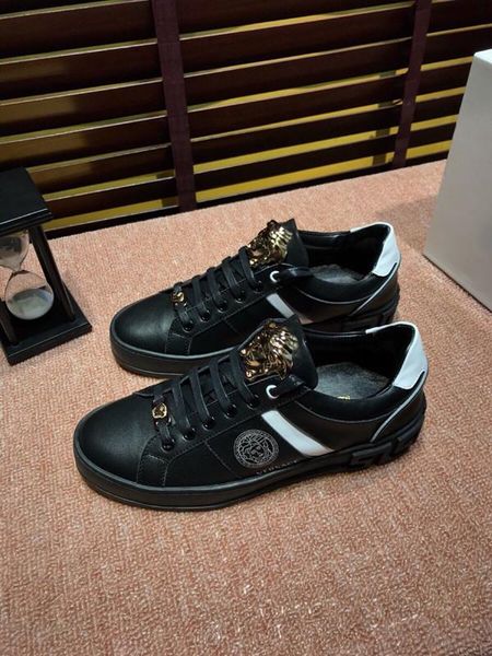 2020b luxury fashion men's shoes low-lace-up embroidery daily sports shoes, high-quality casual wild outdoor shoes, size: 38-45, Black
2020b luxury fashion men's shoes low-lace-up embroidery daily sports shoes, high-quality casual wild outdoor shoes, size: 38-45, Black