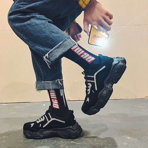 2020 autumn men's sneakers trend reflective running shoes male students black and white casual sports shoes zm-56
2020 autumn men's sneakers trend reflective running shoes male students black and white casual sports shoes zm-56