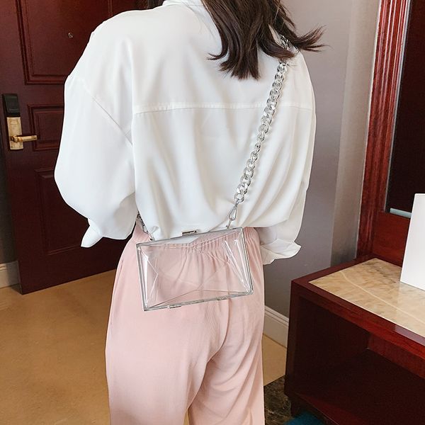 2020 new shoulder bag women's casual fashion korean version transparent chain jelly messenger small square bag
2020 new shoulder bag women's casual fashion korean version transparent chain jelly messenger small square bag