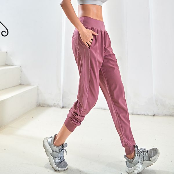 women sports loose trousers workout fashion summer running fitness for yoga dancing sportswear baggy, White;red
women sports loose trousers workout fashion summer running fitness for yoga dancing sportswear baggy, White;red