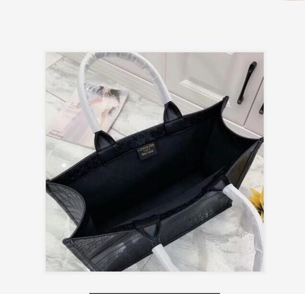 ms package female fashion atmosphere joker temperament handbag designer luxuryyy leather bucket bags woman for purses handbags women m41178
ms package female fashion atmosphere joker temperament handbag designer luxuryyy leather bucket bags woman for purses handbags women m41178