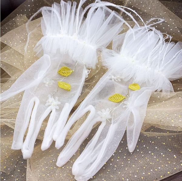 five fingers gloves women' elegant yellow embroidery ostrich feather mesh glove female spring summer sunscreen lace driving r3054, Blue;gray
five fingers gloves women' elegant yellow embroidery ostrich feather mesh glove female spring summer sunscreen lace driving r3054, Blue;gray