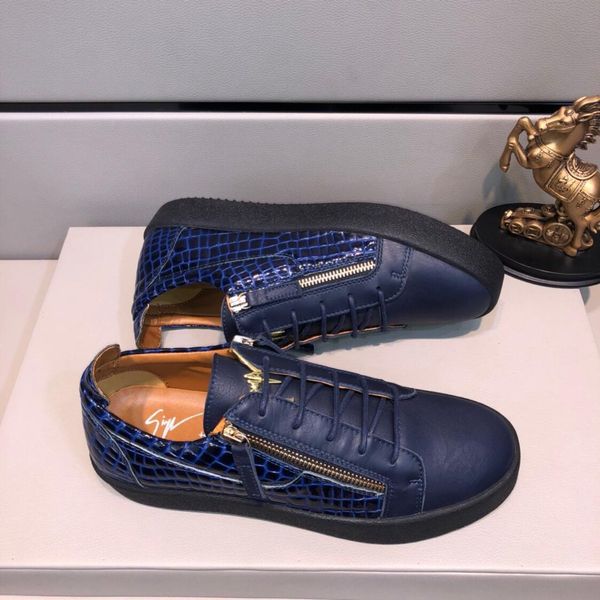 2019s limited edition new leather personality color matching casual shoes, men's wild sports shoes, original box packaging: 38-44, Black
2019s limited edition new leather personality color matching casual shoes, men's wild sports shoes, original box packaging: 38-44, Black