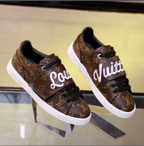 2020 luxurywholesale white genuine leather open shoes fashions designer women mens black splice casual shoes colors low-sneakers, Black;red
2020 luxurywholesale white genuine leather open shoes fashions designer women mens black splice casual shoes colors low-sneakers, Black;red