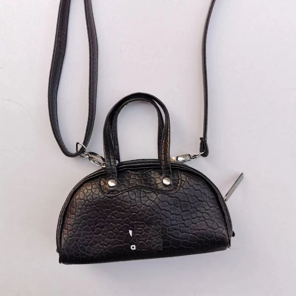 2020 new shell bowler shoulder ad fashion cool mini diagonal bag internet celebrity shoulder bag all-match coin purse
2020 new shell bowler shoulder ad fashion cool mini diagonal bag internet celebrity shoulder bag all-match coin purse