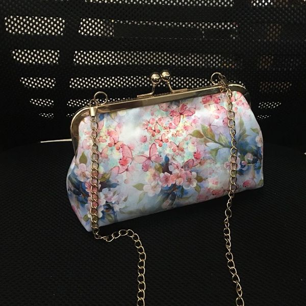 dream butterfly flower coin purse creative mobile women's cross small high-end pocket phone pouch phone bag gold bag
dream butterfly flower coin purse creative mobile women's cross small high-end pocket phone pouch phone bag gold bag