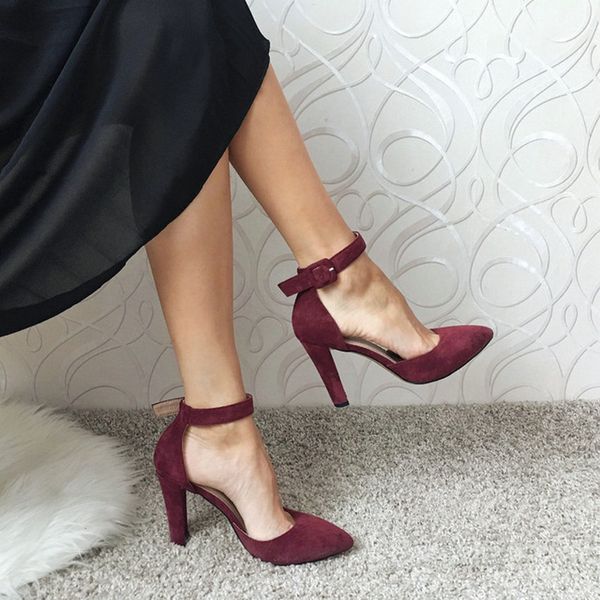 2020 women pumps fashion women shoes party wedding super square high heel pointed toe red wine ladies pumps size 34-43, Black
2020 women pumps fashion women shoes party wedding super square high heel pointed toe red wine ladies pumps size 34-43, Black