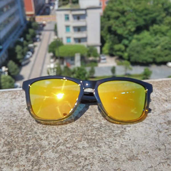 new sunglasses ladies polarized sunglasses for men cross-border european and american 0717, White;black
new sunglasses ladies polarized sunglasses for men cross-border european and american 0717, White;black