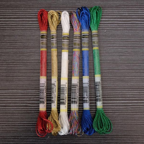 6 skeins pack light effects floss 6 strands high sheen colors metallic embroidery floss cross stitch thread 8m each skein, Black;white
6 skeins pack light effects floss 6 strands high sheen colors metallic embroidery floss cross stitch thread 8m each skein, Black;white