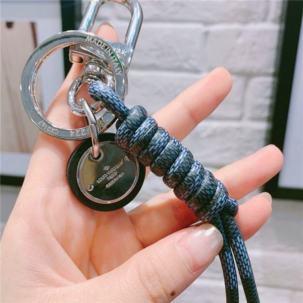 2020 fashion european-american style key chain and leather business car key chain, to create brand key chain accessories for men's gift, Silver
2020 fashion european-american style key chain and leather business car key chain, to create brand key chain accessories for men's gift, Silver