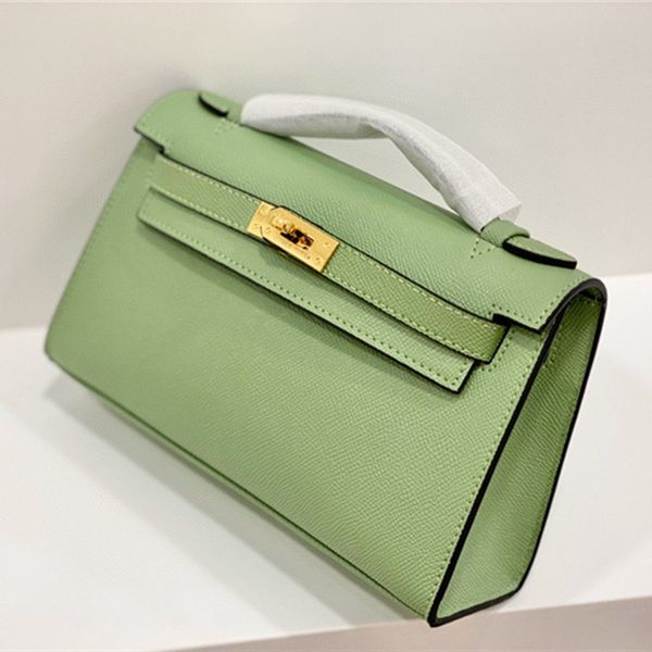 2020 seller autumn winter new women calf material 22cm bag shoulder small square bag hit color mini bag
2020 seller autumn winter new women calf material 22cm bag shoulder small square bag hit color mini bag