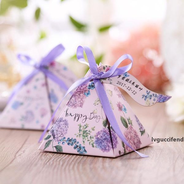 10pcs/romantic candy box bag fashion new creative bow valentine s day triangle gift box for wedding favor gift boxes
10pcs/romantic candy box bag fashion new creative bow valentine s day triangle gift box for wedding favor gift boxes