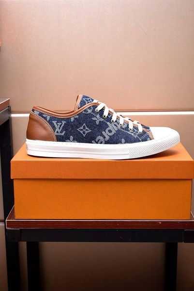 2020-2019h luxury limited edition men's casual shoes, fashion wild sports shoes, original packaging shoe box delivery, yardage: 38-45
2020-2019h luxury limited edition men's casual shoes, fashion wild sports shoes, original packaging shoe box delivery, yardage: 38-45