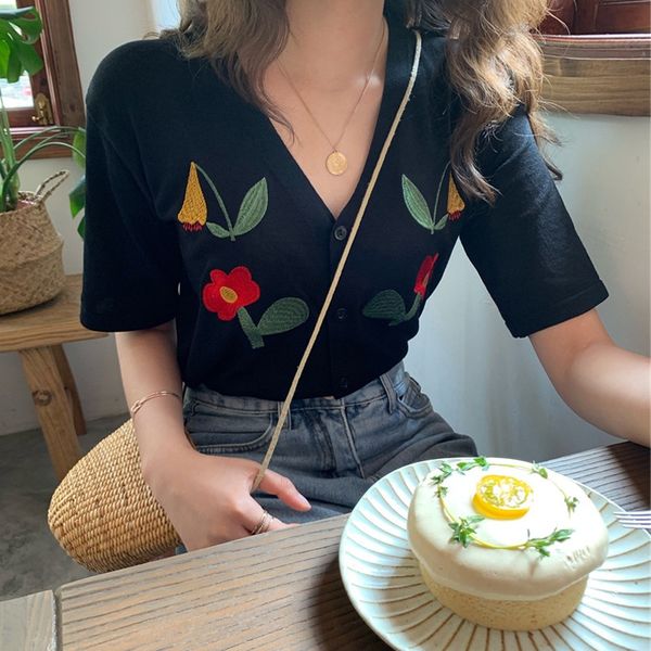 ice silk knitwear women's loose v-neck wool wool shirt thin embroidered short sleeve white cardigan coat, White;black
ice silk knitwear women's loose v-neck wool wool shirt thin embroidered short sleeve white cardigan coat, White;black