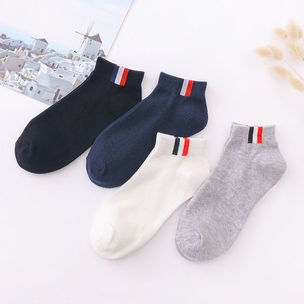 4 pairs spring autumn cotton socks men's solid color fashion male boat socks shallow mouth absorb sweat man short, Black
4 pairs spring autumn cotton socks men's solid color fashion male boat socks shallow mouth absorb sweat man short, Black