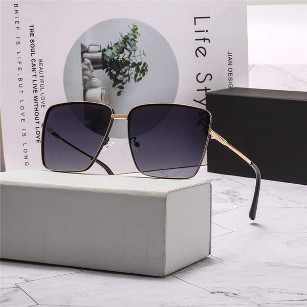 fashion man designer beach driving sunglasse men women goggle sunglasses uv400 8022 optional highly quality, White;black
fashion man designer beach driving sunglasse men women goggle sunglasses uv400 8022 optional highly quality, White;black