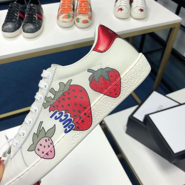 2020v new trend leather casual shoes men and women outdoor sports shoes fashion personality wild party couple shoes, size 35-451, Black
2020v new trend leather casual shoes men and women outdoor sports shoes fashion personality wild party couple shoes, size 35-451, Black