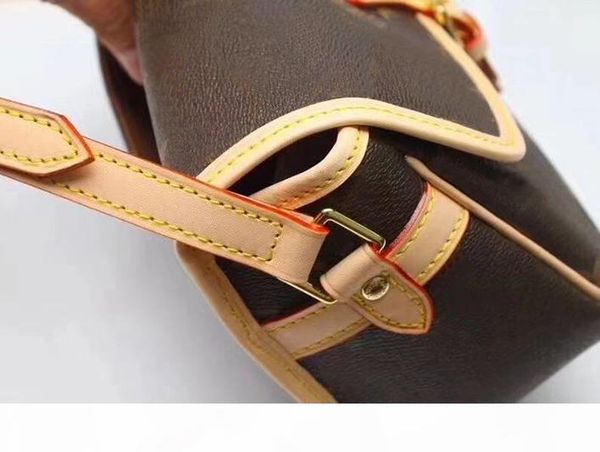 2020 designer handbags real leather lady messenger bag fashion satchel shoulder bag presbyopic package croisette damier purse, Silver
2020 designer handbags real leather lady messenger bag fashion satchel shoulder bag presbyopic package croisette damier purse, Silver