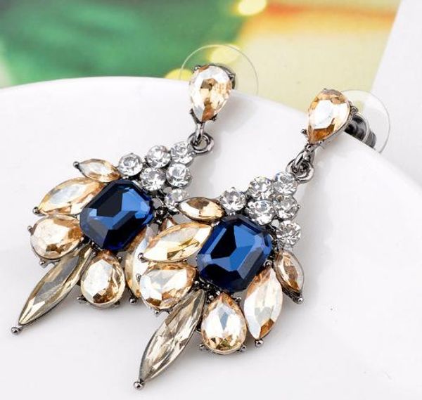 stud earrings exquisite colorful rhinestone bow earrings pretty nice gift statement bohemian crystal earrings, Silver
stud earrings exquisite colorful rhinestone bow earrings pretty nice gift statement bohemian crystal earrings, Silver