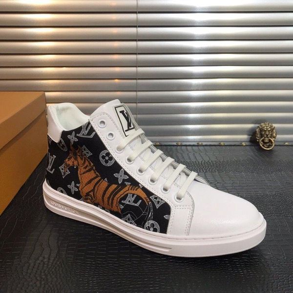 fashion luxury men casual shoes leather custom men lace-up sneakers breathable shoes men shoes high leather big size 22, Black
fashion luxury men casual shoes leather custom men lace-up sneakers breathable shoes men shoes high leather big size 22, Black