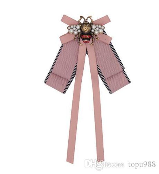 2019 мужская мода европы и америки роскошная pins броши позолоченные последних броши штырьки для мужчин женщин для партии 6133, Gray
2019 мужская мода европы и америки роскошная pins броши позолоченные последних броши штырьки для мужчин женщин для партии 6133, Gray