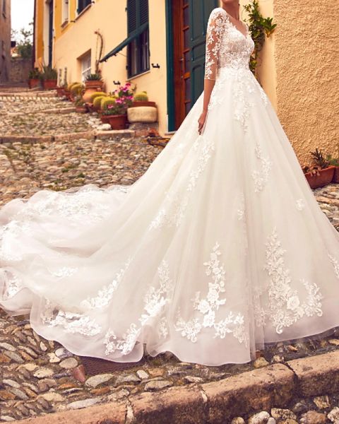 a-line wedding dresses jewel neck sweep / brush train lace tulle 3/4 length sleeve formal illusion sleeve with appliques, White
a-line wedding dresses jewel neck sweep / brush train lace tulle 3/4 length sleeve formal illusion sleeve with appliques, White